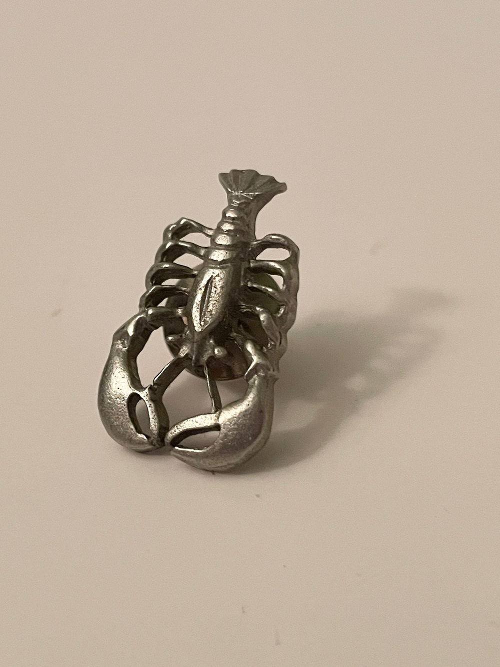 Vintage Pewter Lobster Lapel Pin Silver Tone Sea Life Crustacean Tie Tack⁠ - Picture 15 of 15